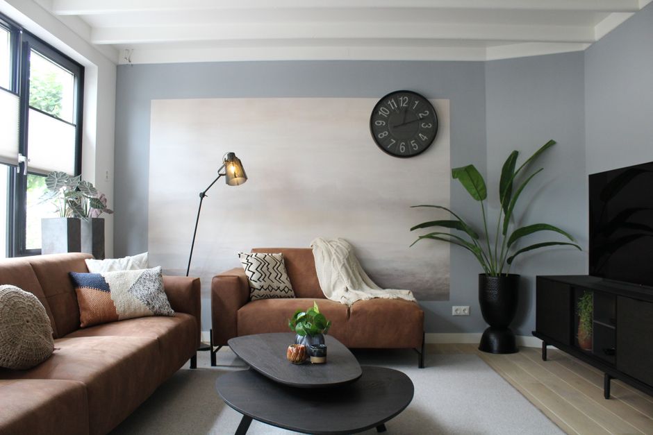 Natuurlijke fotobehang met bos thema woonkamer. Natuurlijke fotobehang met bos thema woonkamer.